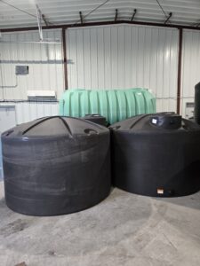44533 - 1250 Imperial Gallon Black Vertical Water Tank-image
